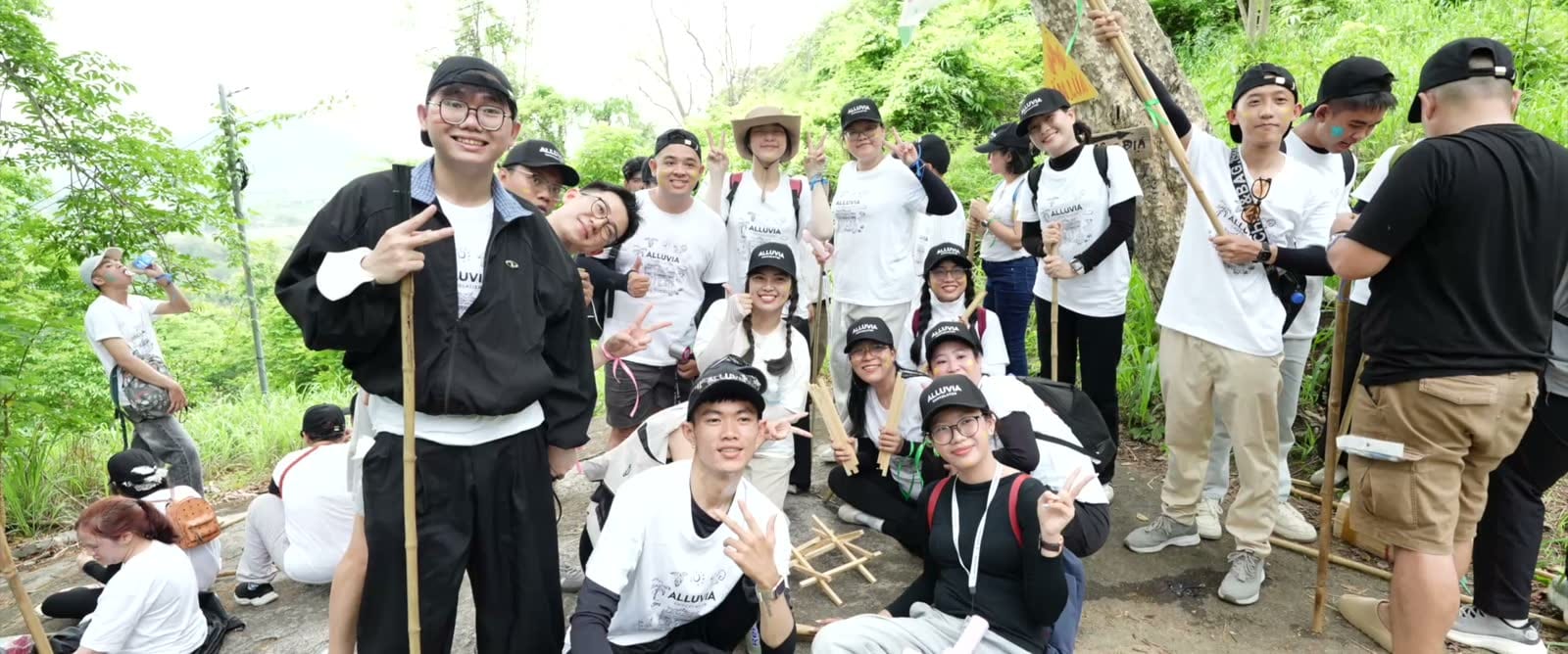Ảnh từ dự án ALLU · Team Building — Team Building